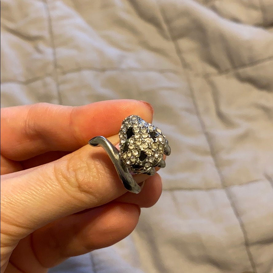 Paw Ring